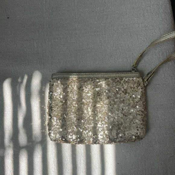 Gold sequin Nine West wristlet - Picture 3 of 5